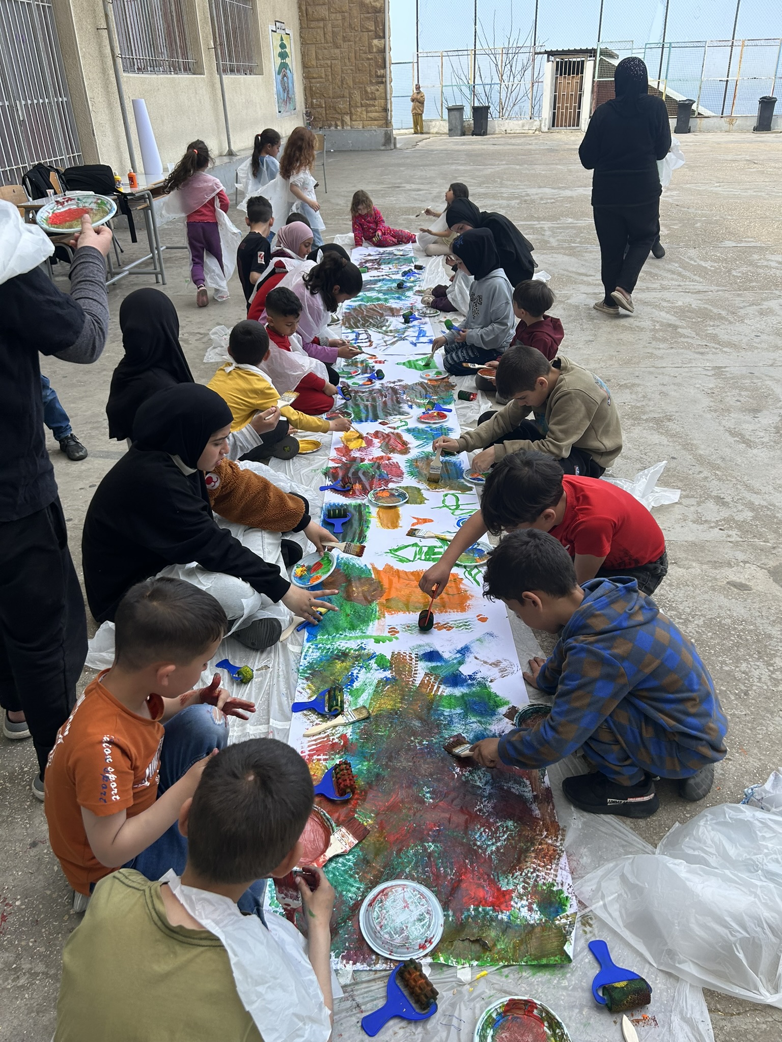 07_Group_painting_long_mural_wide